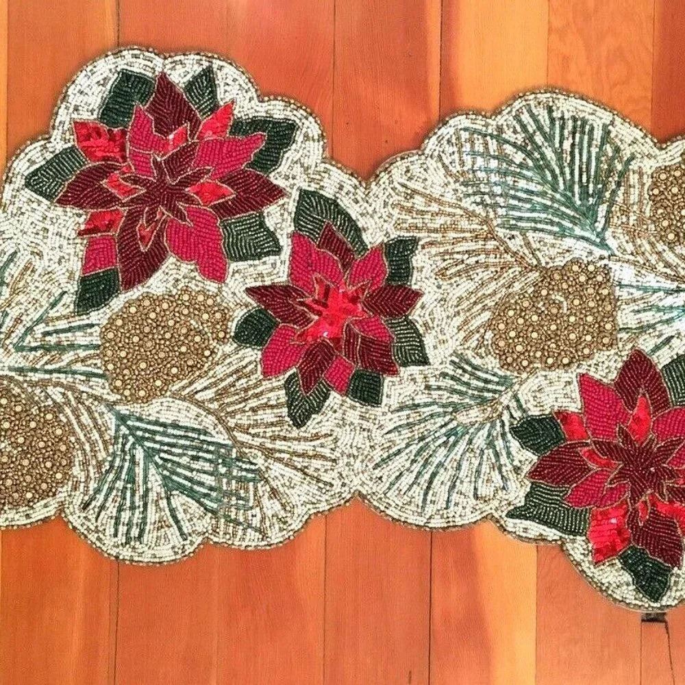 Cynthia Rowley Christmas Beaded Pinecone Poinsettia Table Runner Centerpiece